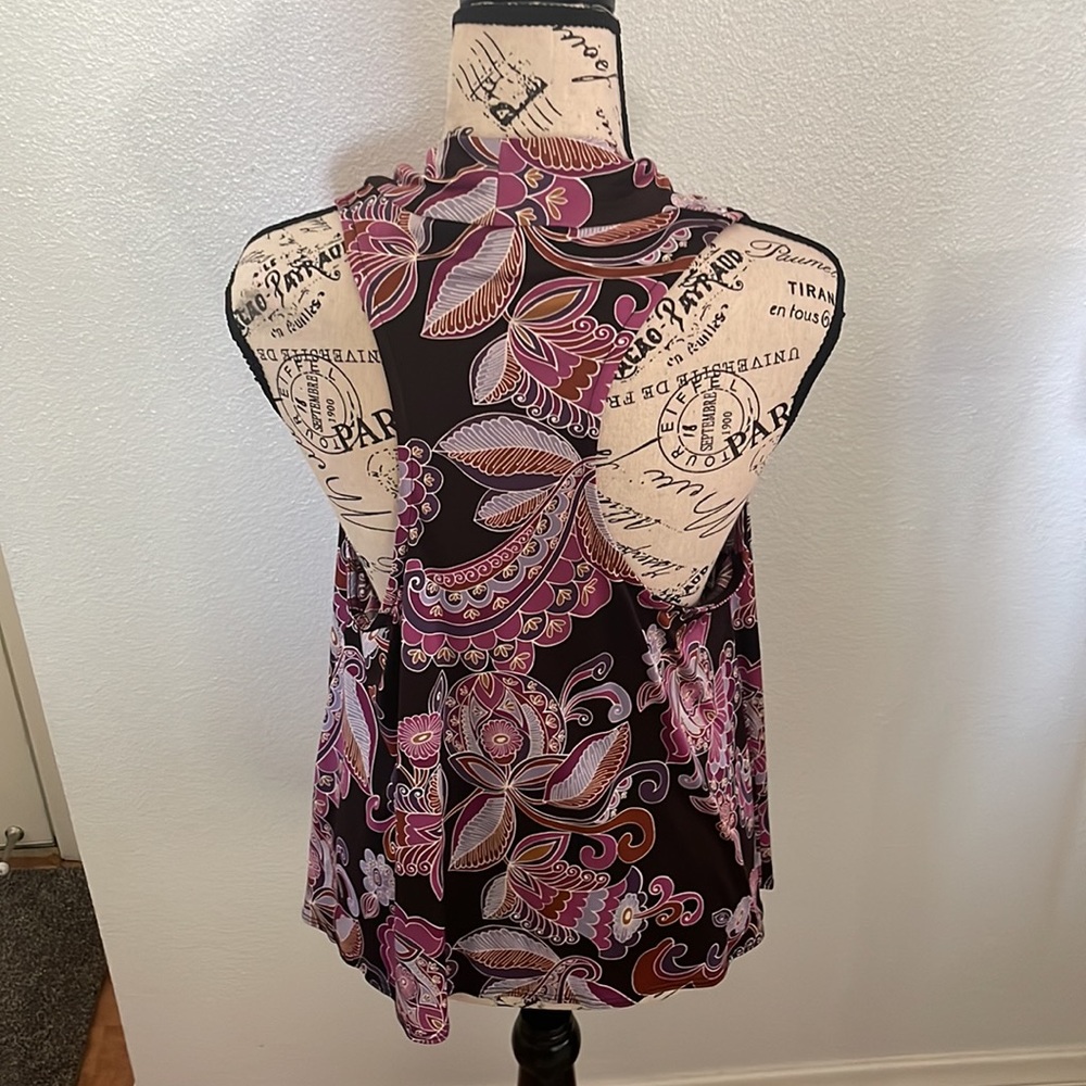 Trina Turk 100% silk draped sleeveless blouse - Picture 3 of 6
